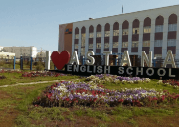 Astana school principal and accountant stole 900 million tenge of parents’ money