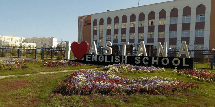 Astana school principal and accountant stole 900 million tenge of parents’ money