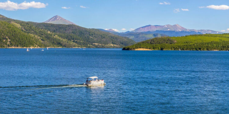 The shore of the Kapchagay Reservoir is owned by officials and oligarchs